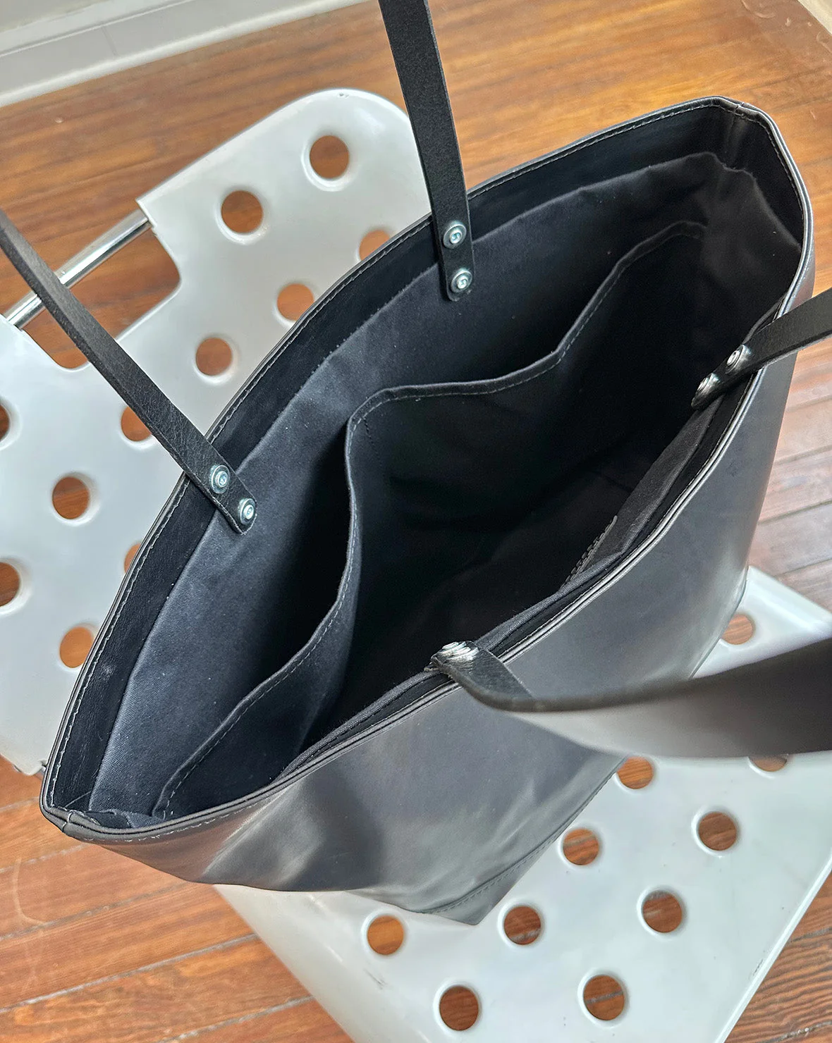 All Leather Tote - Black - Image 5