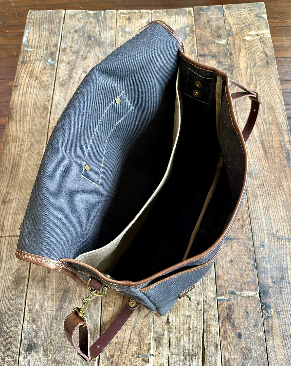 Field Bag - Image 14