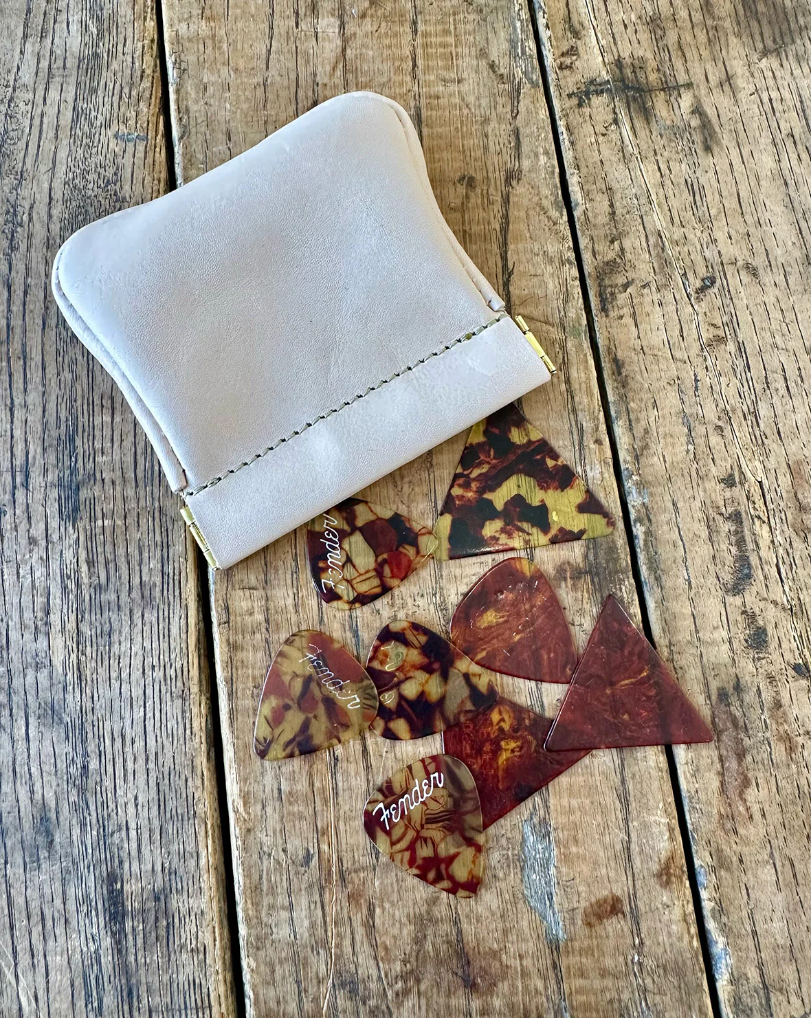 Leather Guitar Pick / Plectrum Squeeze Case - Image 4
