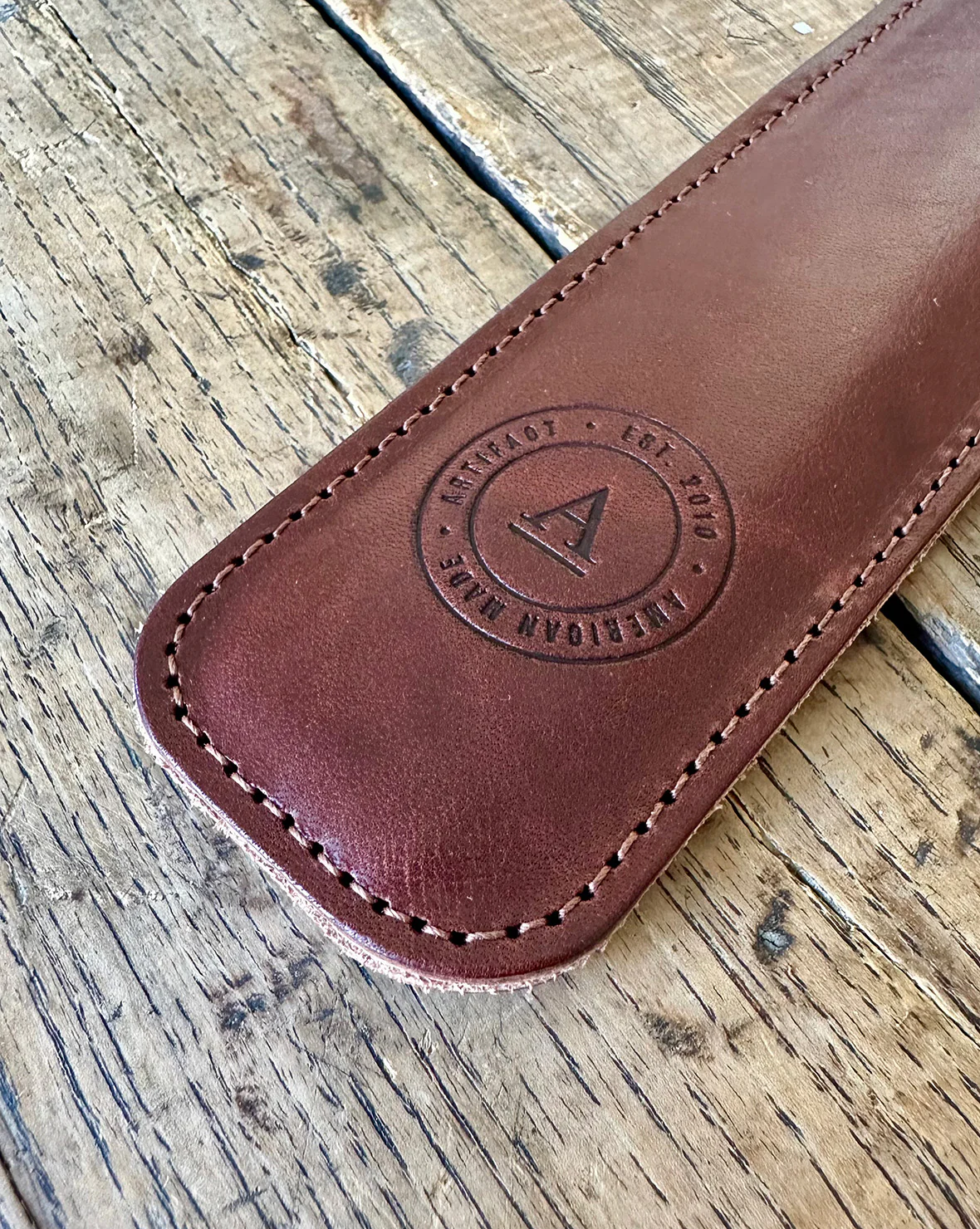 Tortoise Shell Comb w/ Leather Snap Case - Image 4